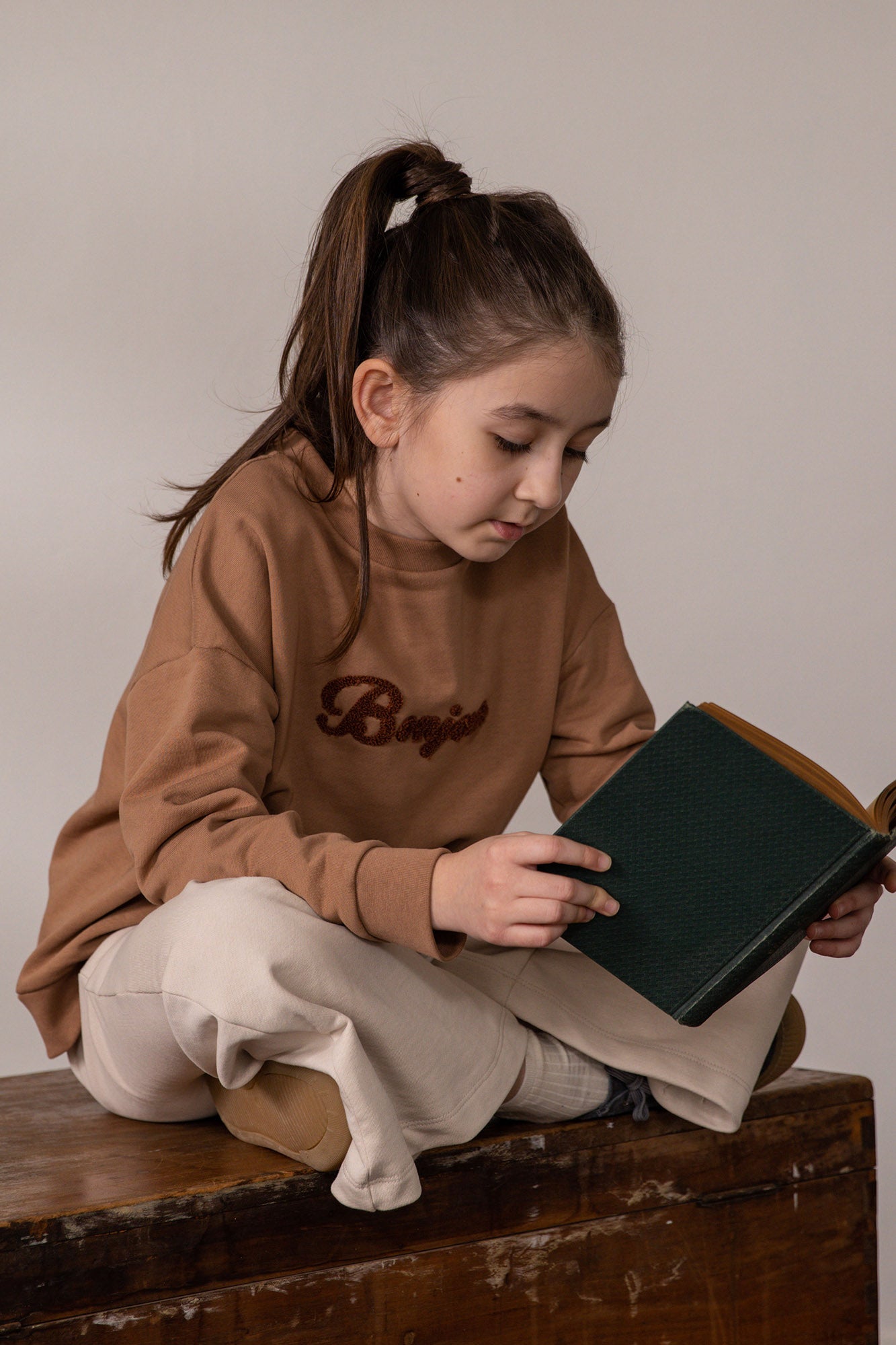 Bonjour Sweatshirt - Cinnamon