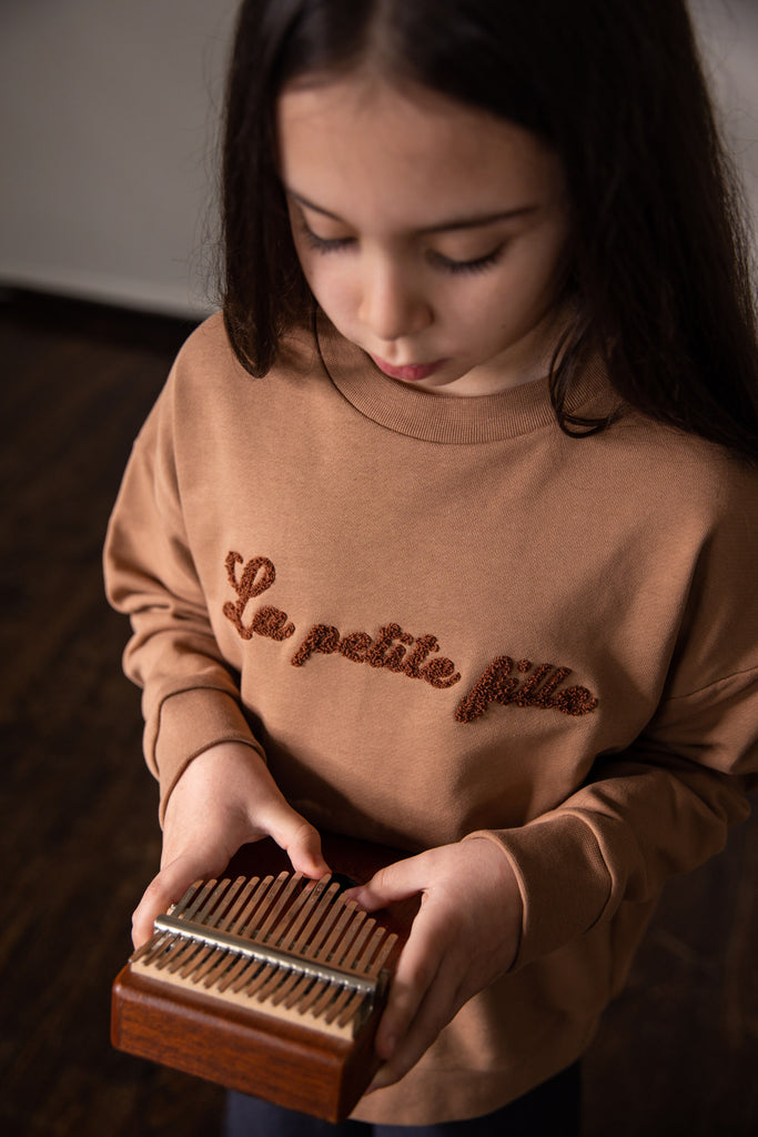 La Petite Fille Sweatshirt - Cinnamon